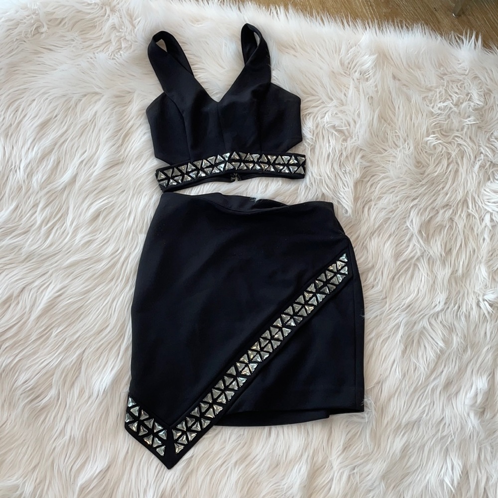 Express two piece set